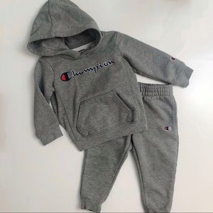 2T champion sweat suit